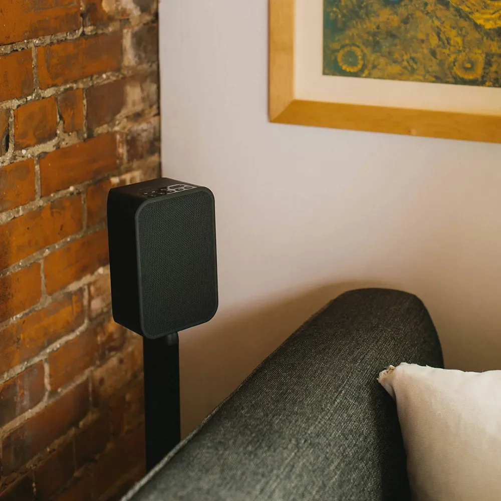 Compact bookshelf speaker