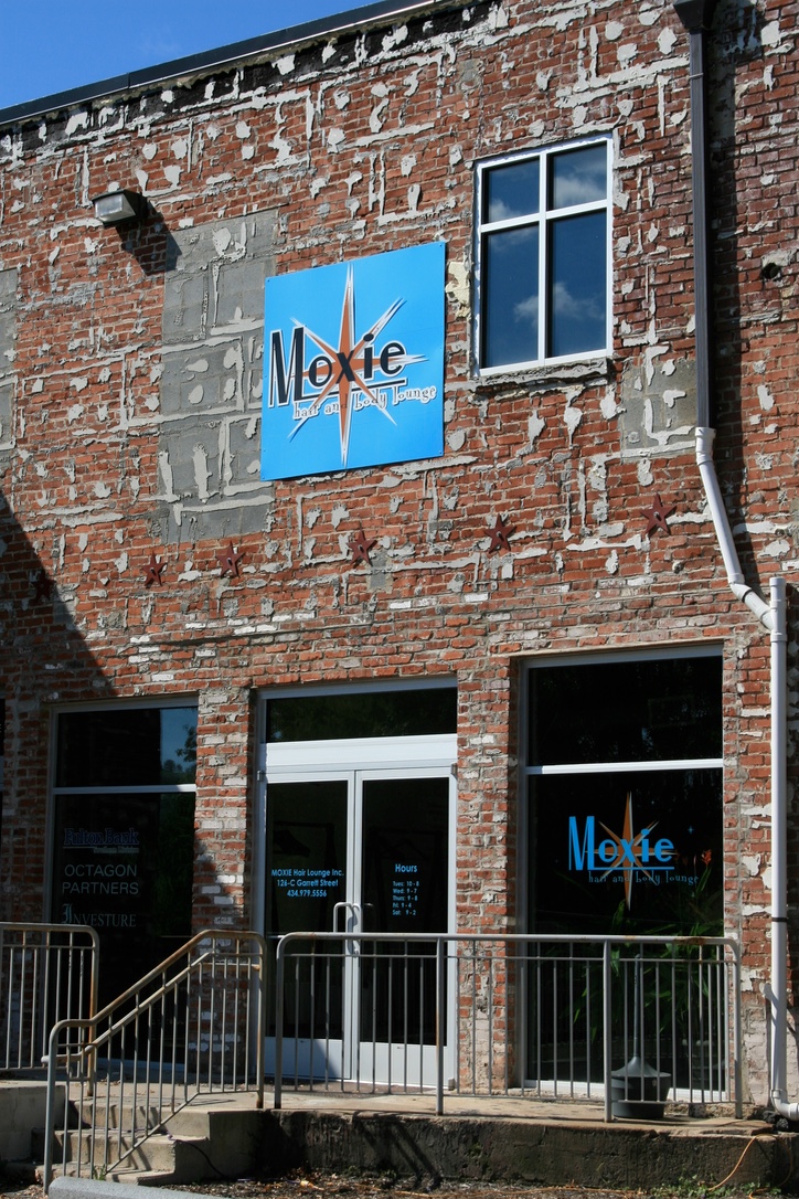 Moxie Hair Salon, commercial AV project in Garrett Street, Charlottesville